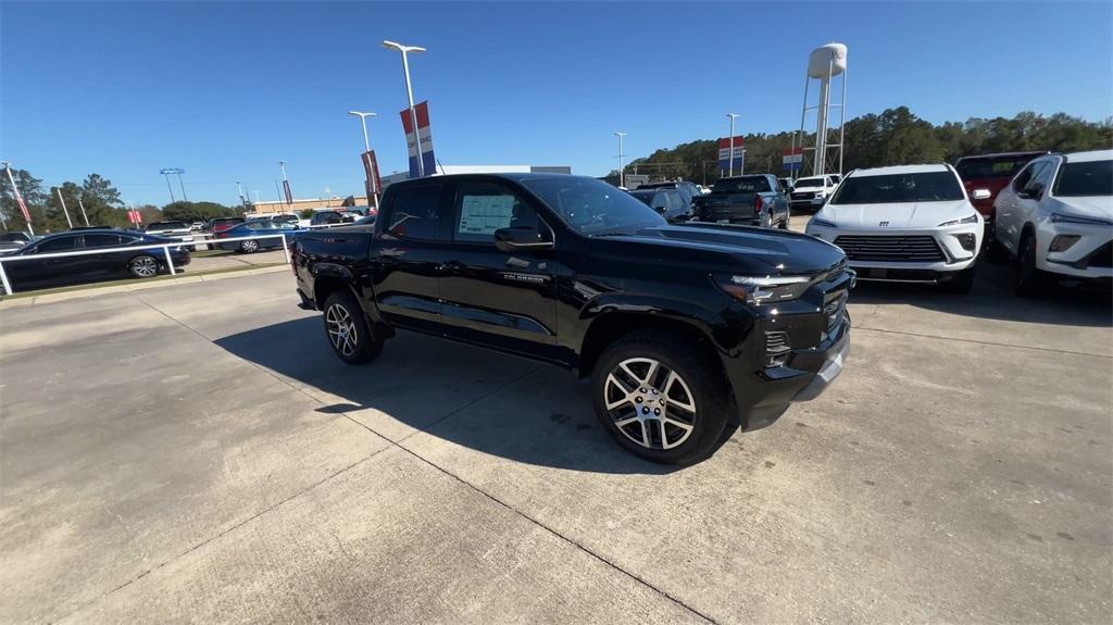 new 2024 Chevrolet Colorado car, priced at $45,425