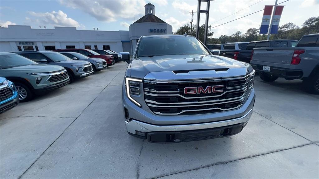 new 2025 GMC Sierra 1500 car, priced at $58,575