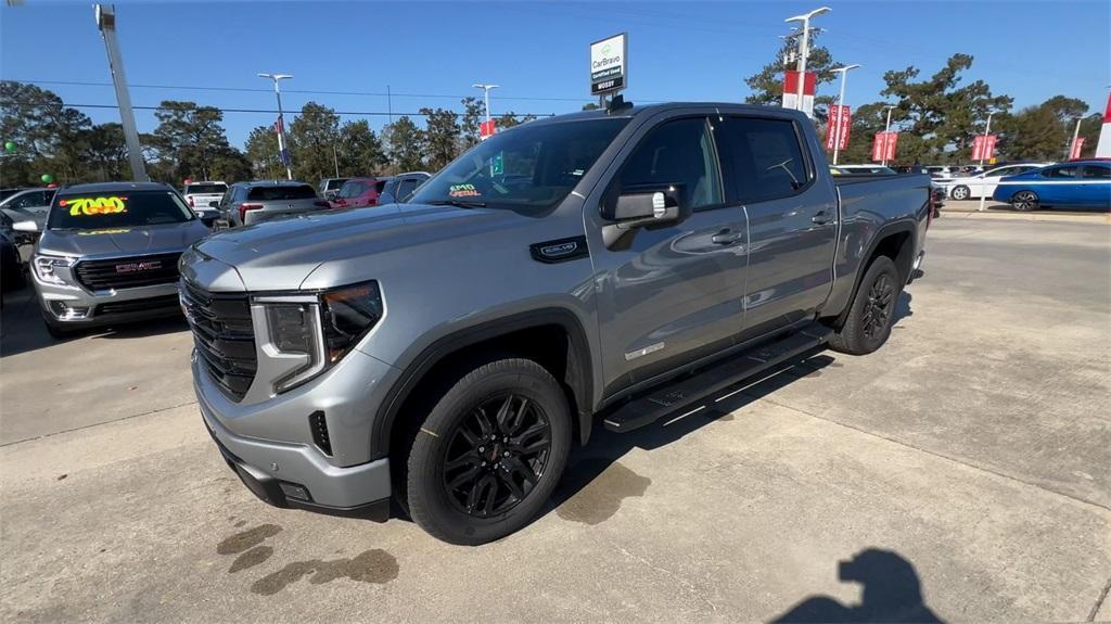 new 2025 GMC Sierra 1500 car, priced at $57,035