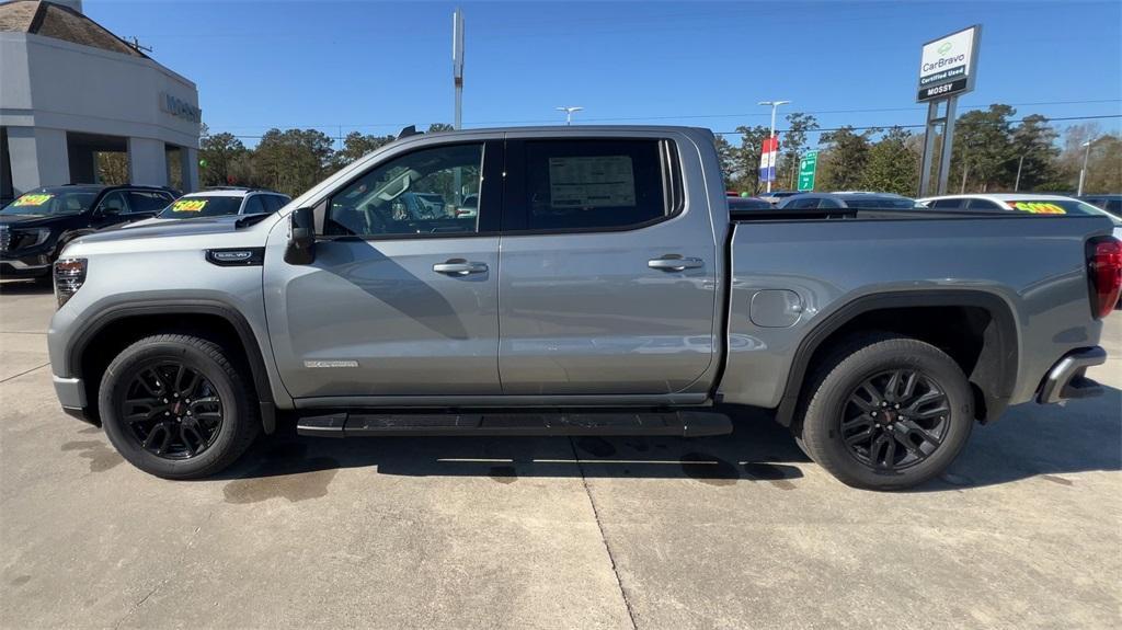 new 2025 GMC Sierra 1500 car, priced at $57,035