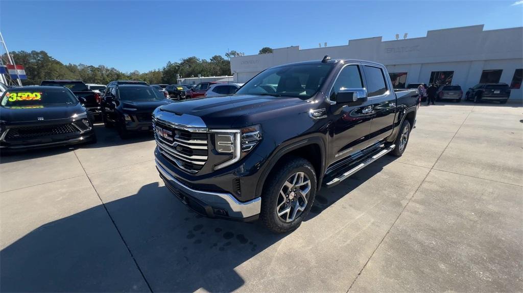 new 2025 GMC Sierra 1500 car, priced at $57,295