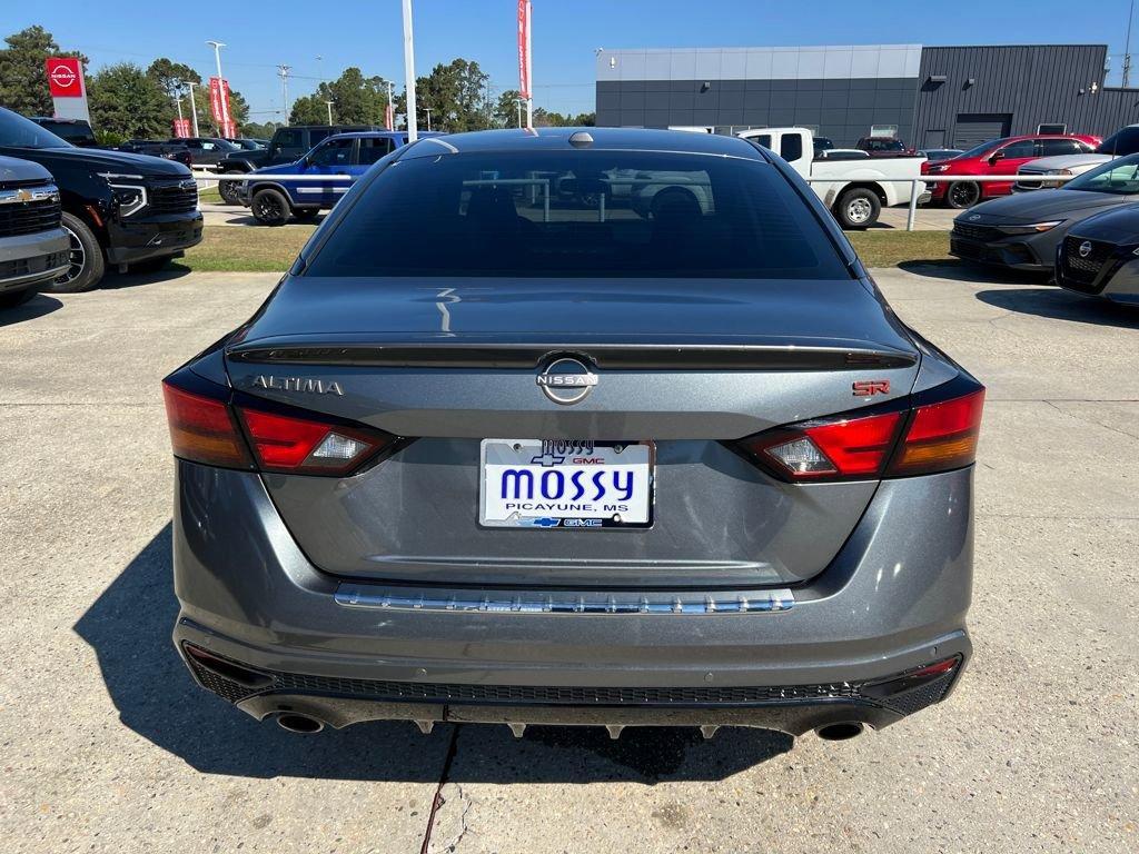 used 2023 Nissan Altima car, priced at $21,847
