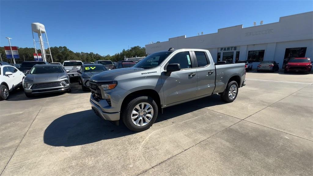 new 2025 Chevrolet Silverado 1500 car, priced at $39,385