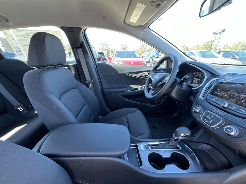 new 2025 Chevrolet Malibu car, priced at $22,995