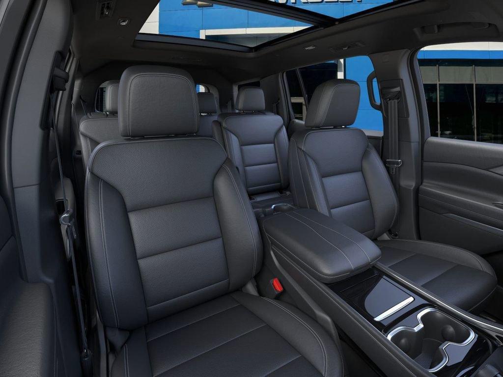 new 2026 Chevrolet Traverse car, priced at $44,215