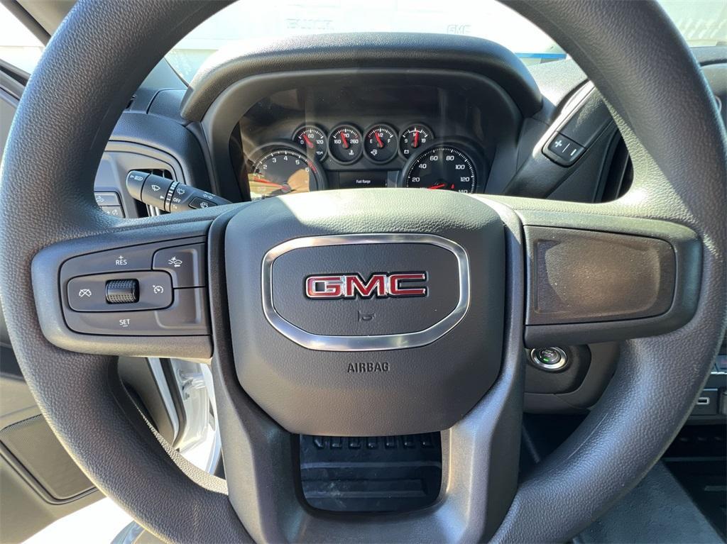 new 2025 GMC Sierra 1500 car, priced at $42,945