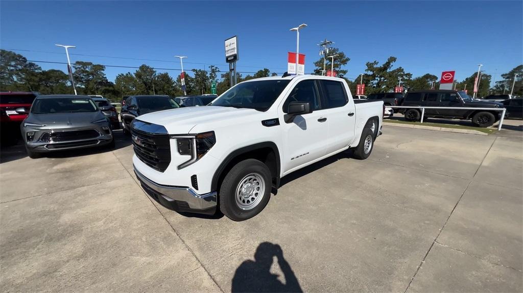 new 2025 GMC Sierra 1500 car, priced at $42,945