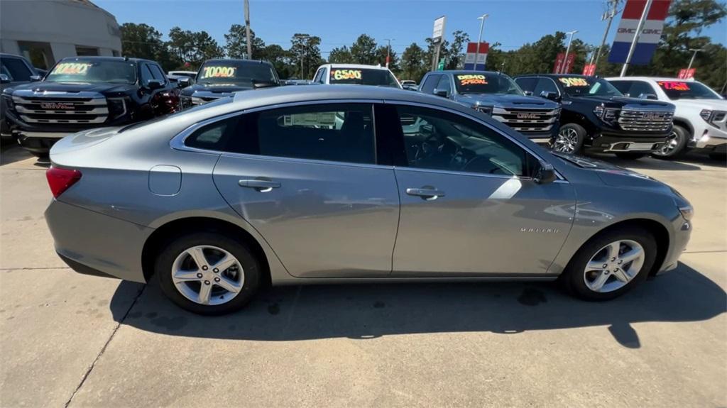 new 2025 Chevrolet Malibu car, priced at $22,995