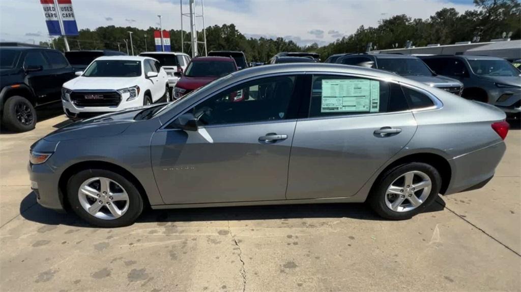 new 2025 Chevrolet Malibu car, priced at $22,995