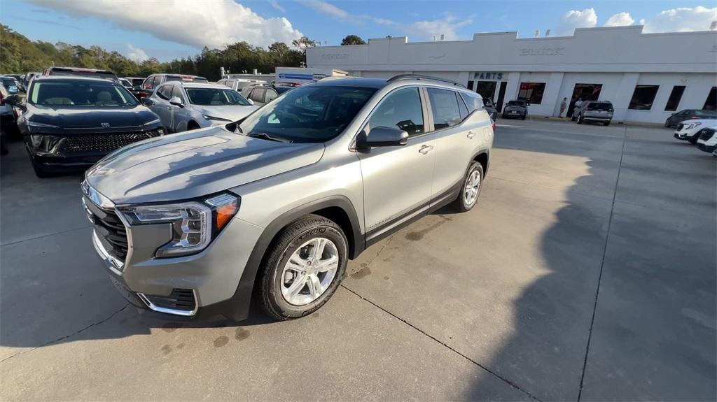 new 2024 GMC Terrain car, priced at $24,715