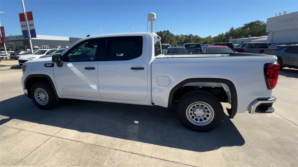 new 2025 GMC Sierra 1500 car, priced at $42,945