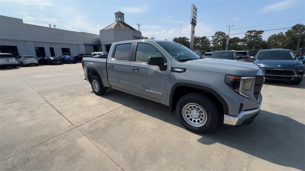 new 2025 GMC Sierra 1500 car, priced at $43,440