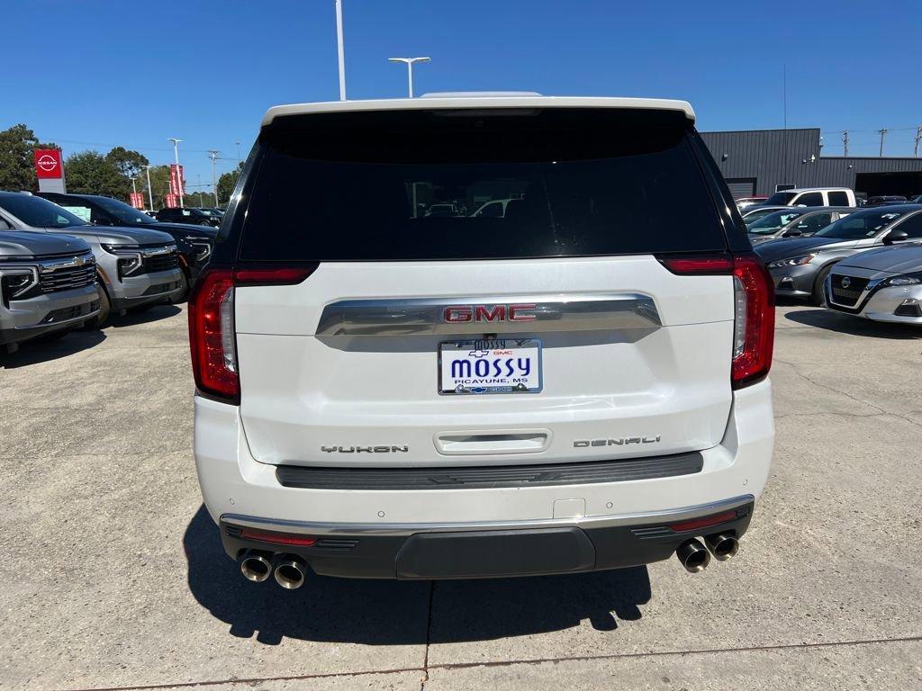 used 2021 GMC Yukon XL car, priced at $46,442