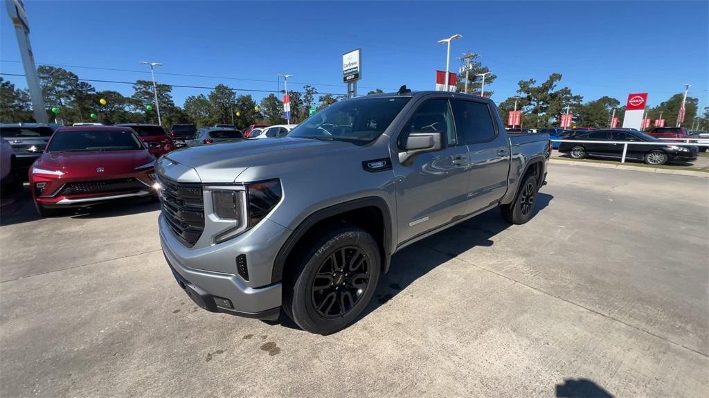 new 2025 GMC Sierra 1500 car, priced at $53,280