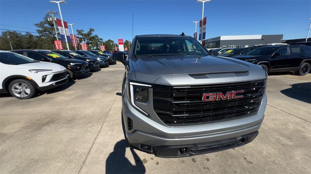 new 2025 GMC Sierra 1500 car, priced at $53,280