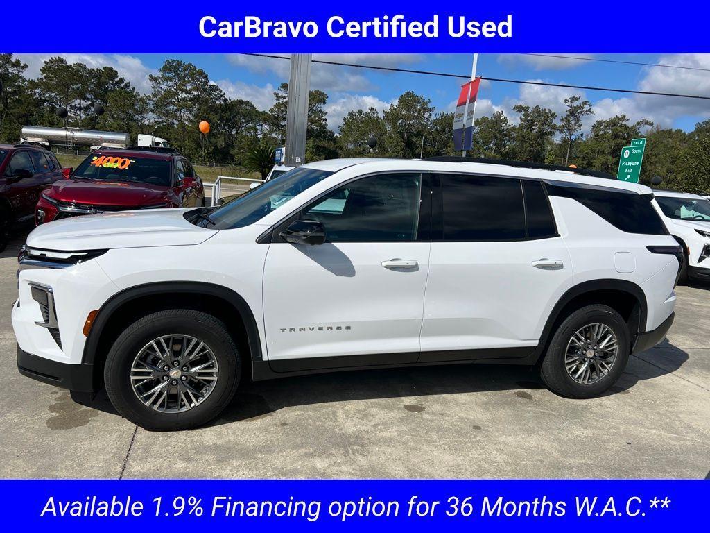 used 2024 Chevrolet Traverse car, priced at $32,078
