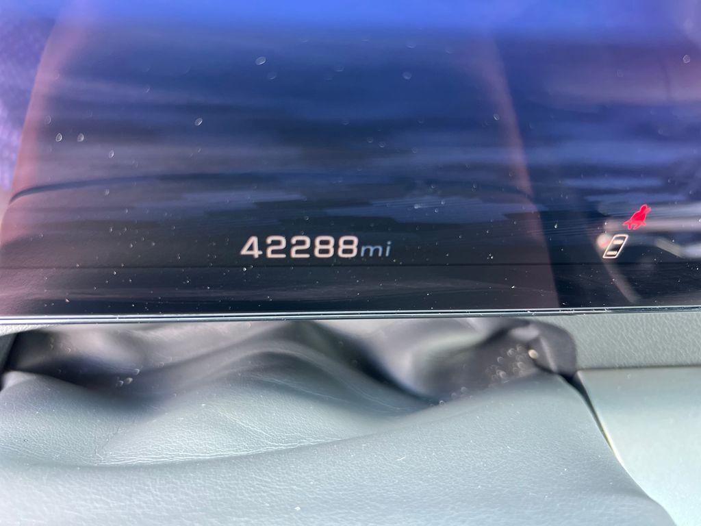 used 2024 Chevrolet Traverse car, priced at $32,078