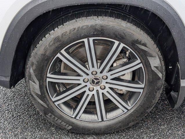 used 2024 Mercedes-Benz GLE 450 car, priced at $67,988
