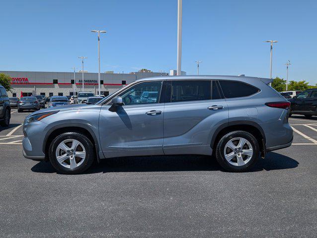 used 2021 Toyota Highlander car, priced at $25,288