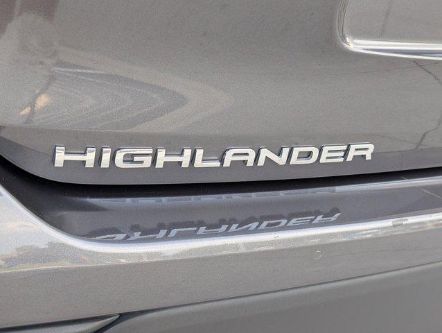 new 2025 Toyota Highlander car, priced at $47,688