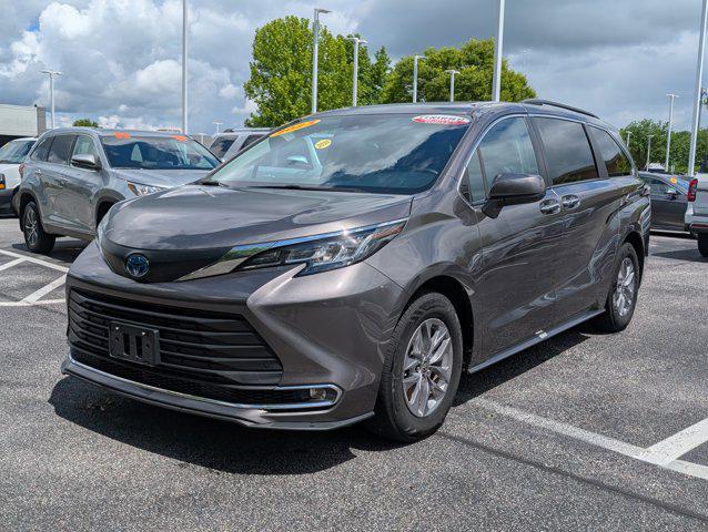 used 2023 Toyota Sienna car, priced at $42,895
