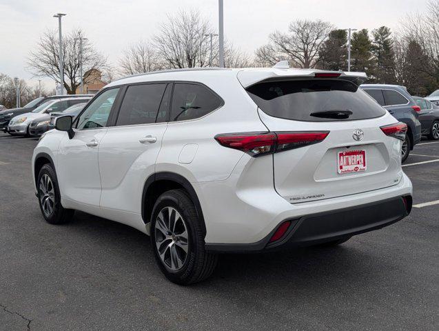 used 2023 Toyota Highlander car, priced at $34,498