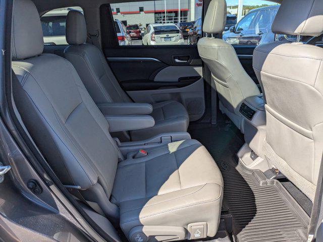 used 2018 Toyota Highlander car, priced at $26,890