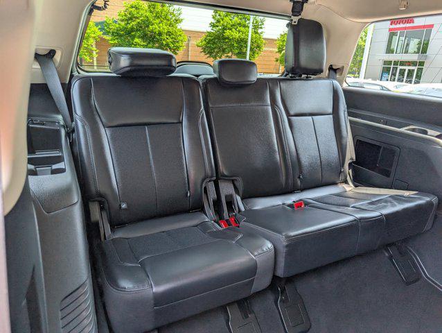 used 2024 Ford Expedition car, priced at $50,390