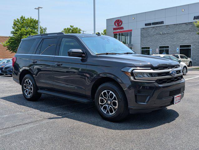 used 2024 Ford Expedition car, priced at $50,390
