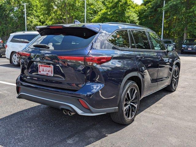 used 2022 Toyota Highlander car, priced at $37,165