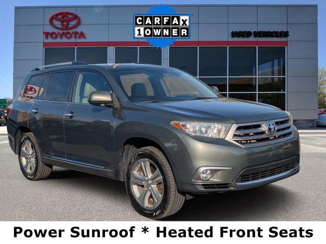 used 2013 Toyota Highlander car, priced at $17,895