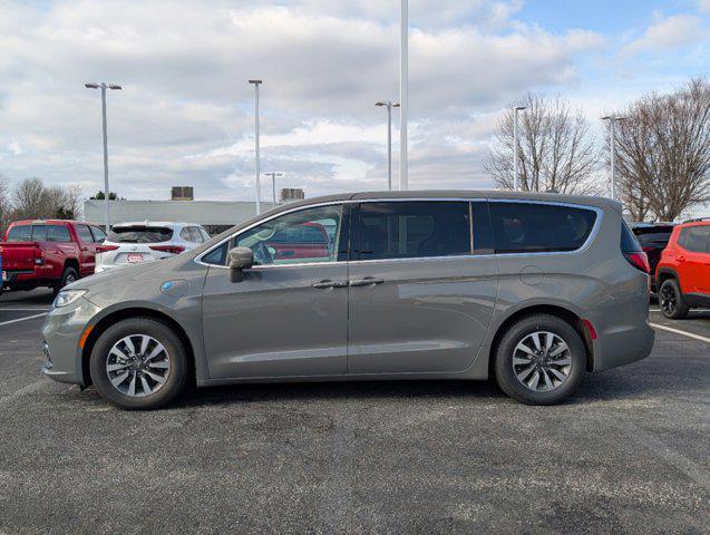 used 2022 Chrysler Pacifica Hybrid car, priced at $23,990