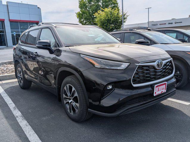 new 2025 Toyota Highlander car, priced at $47,988