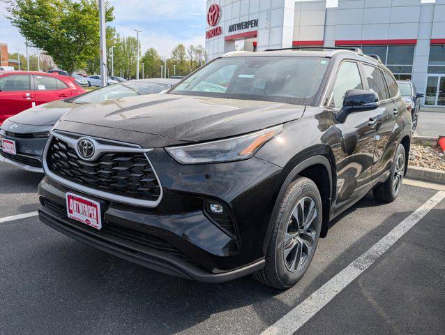 new 2025 Toyota Highlander car, priced at $47,988