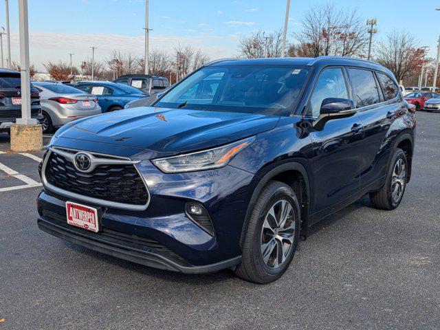 used 2021 Toyota Highlander car, priced at $30,990