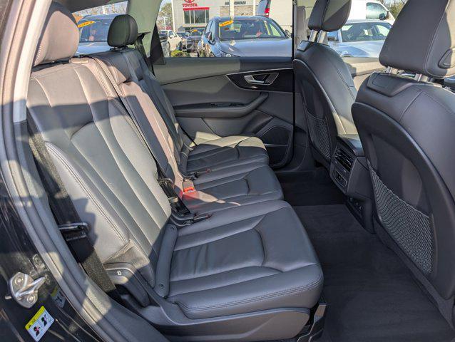 used 2023 Audi Q7 car, priced at $40,400
