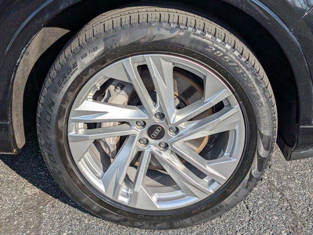 used 2023 Audi Q7 car, priced at $40,400