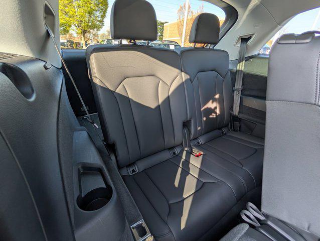 used 2023 Audi Q7 car, priced at $40,400