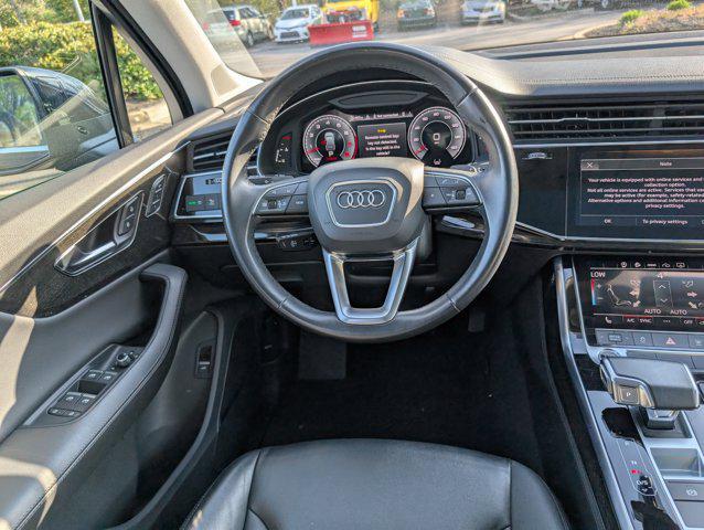 used 2023 Audi Q7 car, priced at $40,400