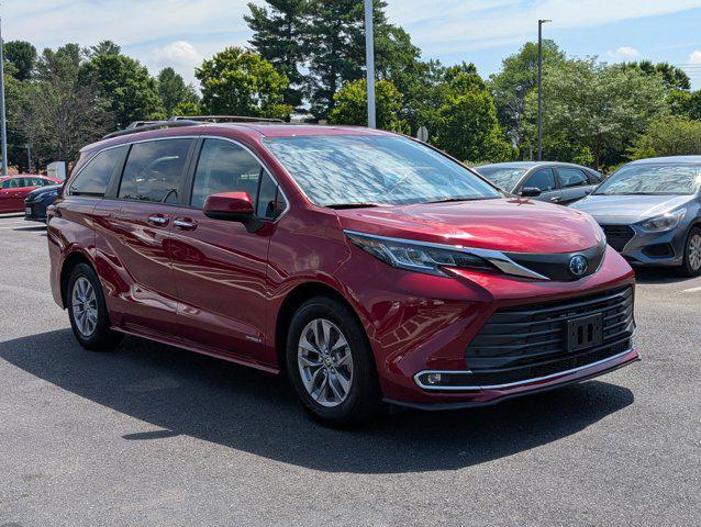 used 2021 Toyota Sienna car, priced at $35,562