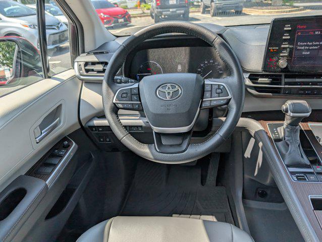 used 2021 Toyota Sienna car, priced at $35,562