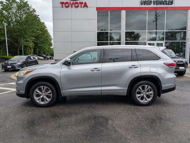 used 2015 Toyota Highlander car, priced at $16,500
