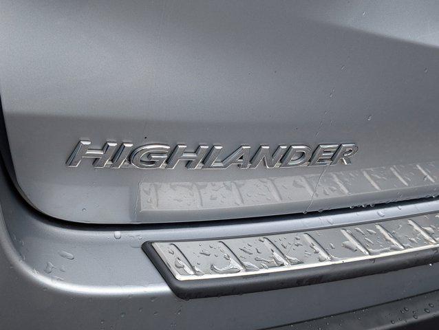 used 2015 Toyota Highlander car, priced at $16,500