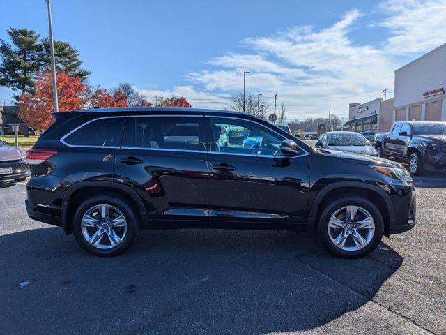 used 2019 Toyota Highlander car, priced at $27,790