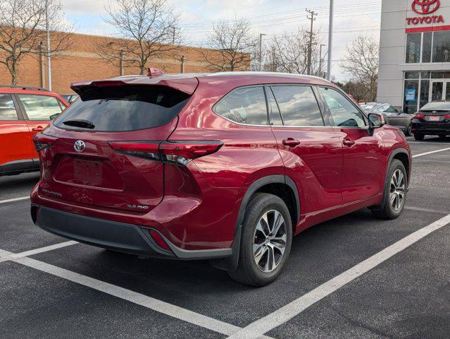 used 2022 Toyota Highlander car, priced at $35,590