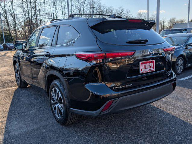 used 2023 Toyota Highlander car, priced at $31,890