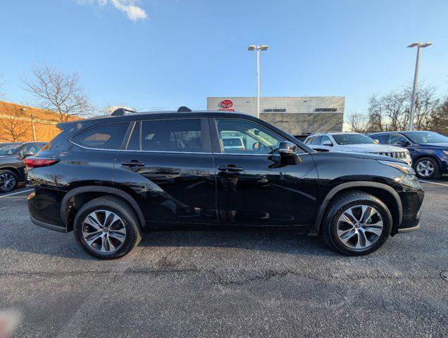 used 2023 Toyota Highlander car, priced at $31,890