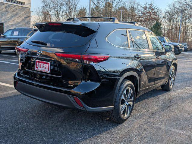 used 2023 Toyota Highlander car, priced at $31,890