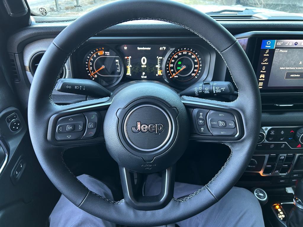 new 2025 Jeep Wrangler car, priced at $44,503