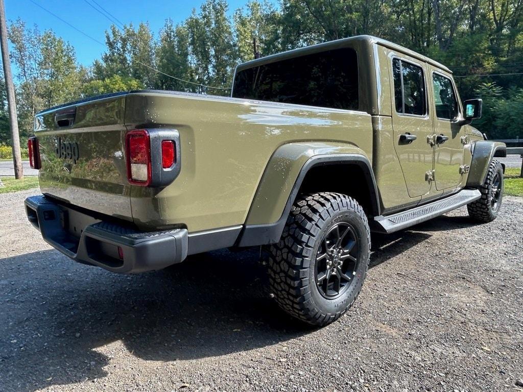 new 2025 Jeep Gladiator car, priced at $47,818